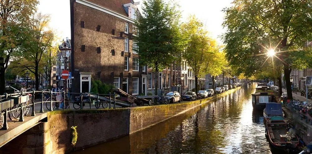 Botel Hotel Canal Boat City Center Amsterdam Niederlande